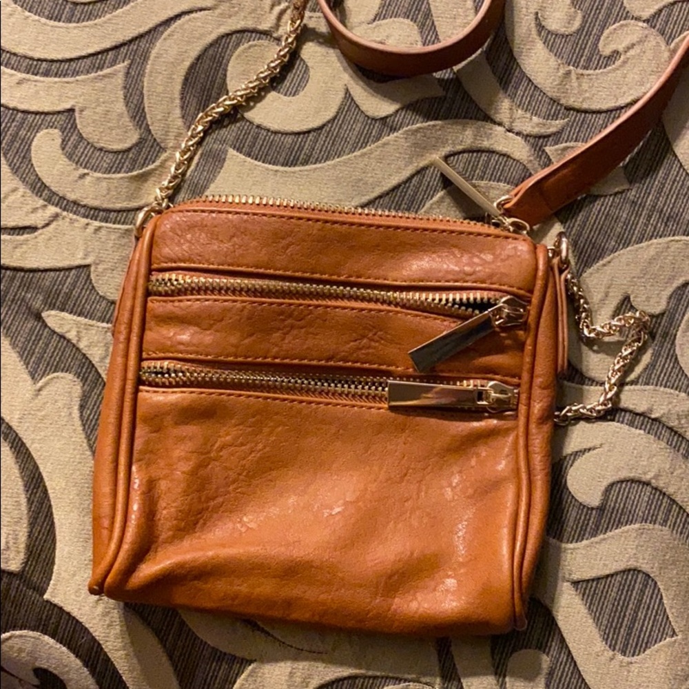 tan purse